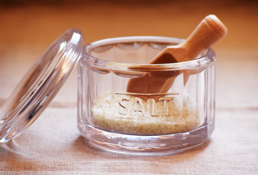 Salt Pot w/ scoop